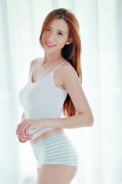 美女的奶奶